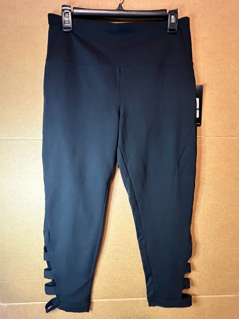 Marc New York Andrew Marc Black Caged Cropped Leggings Size L NWT